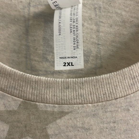 Woman's T-shirt - Picture 4 of 4